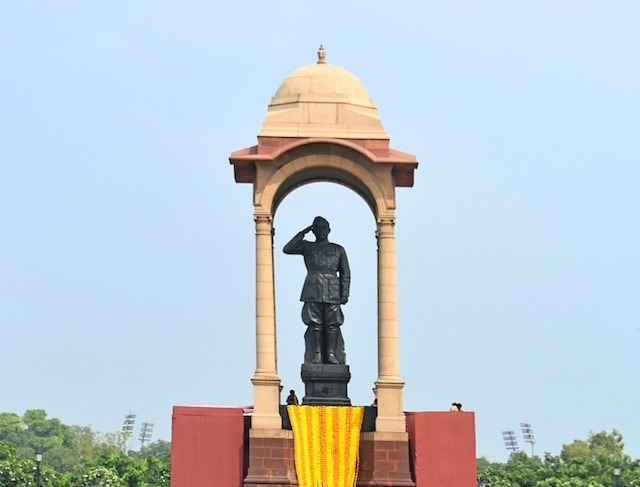 Subhash Chandra Bose's statue